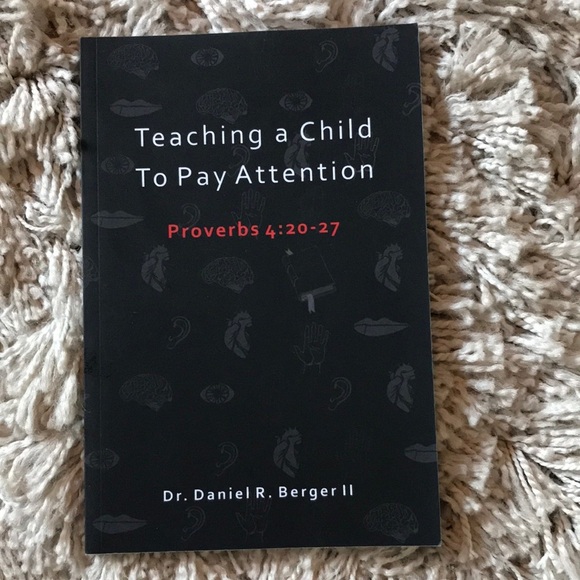 Other - Teaching a Child to spay Attention Daniel Berger softcover